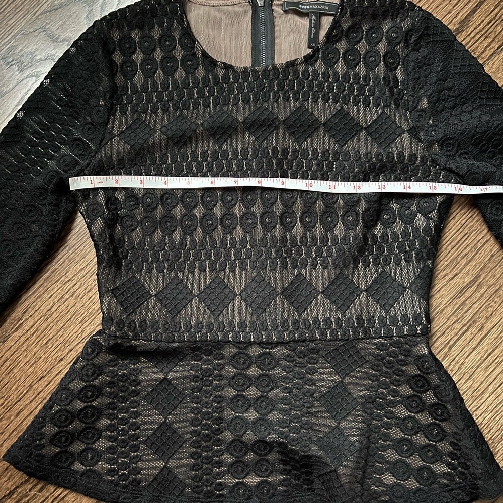 BCBG lace top size XS - Picture 5 of 6